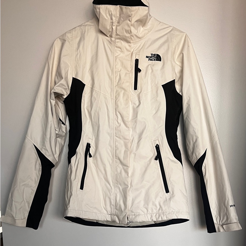 The North Face Women's White and Black Jacket